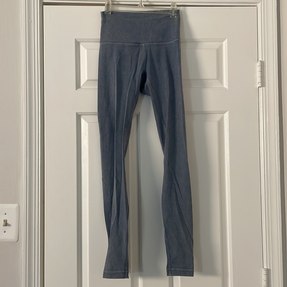 Lululemon High Rise Wunder Under Leggings - Picture 2 of 4